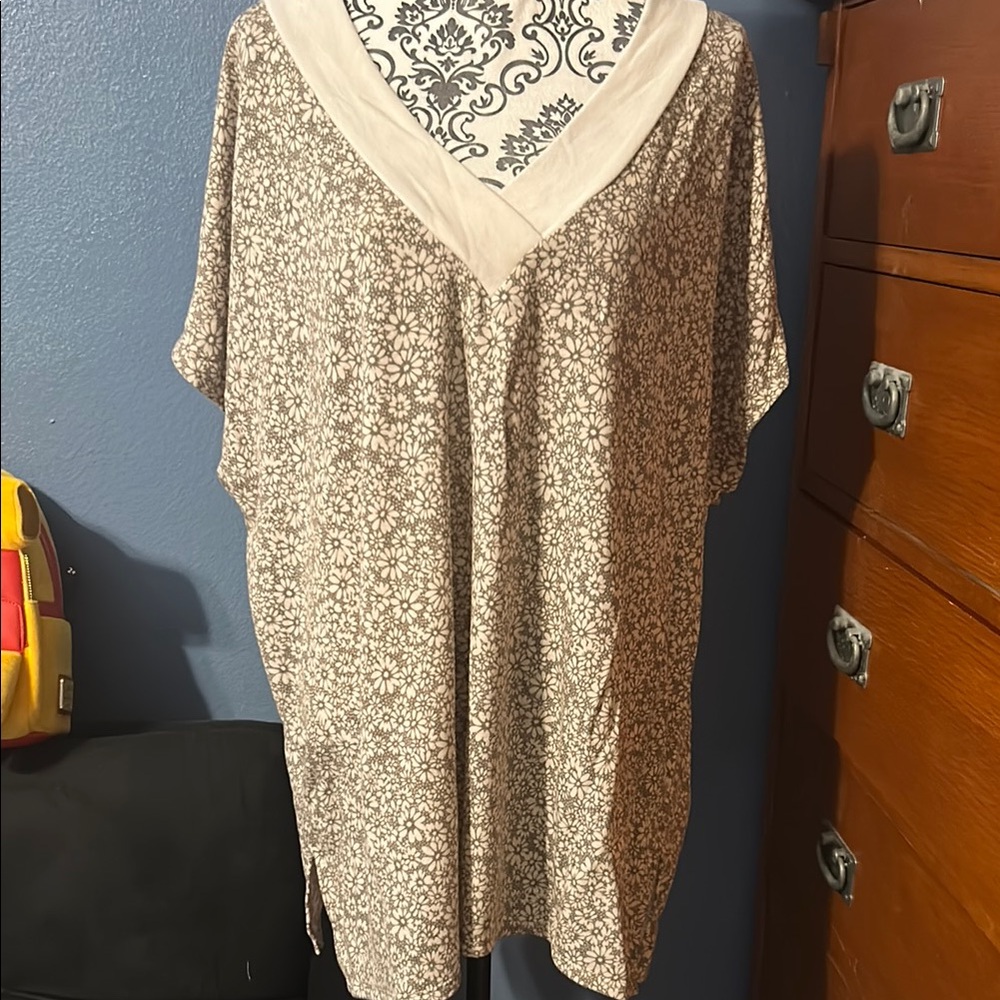 Boutique Floral Beige Women's Top